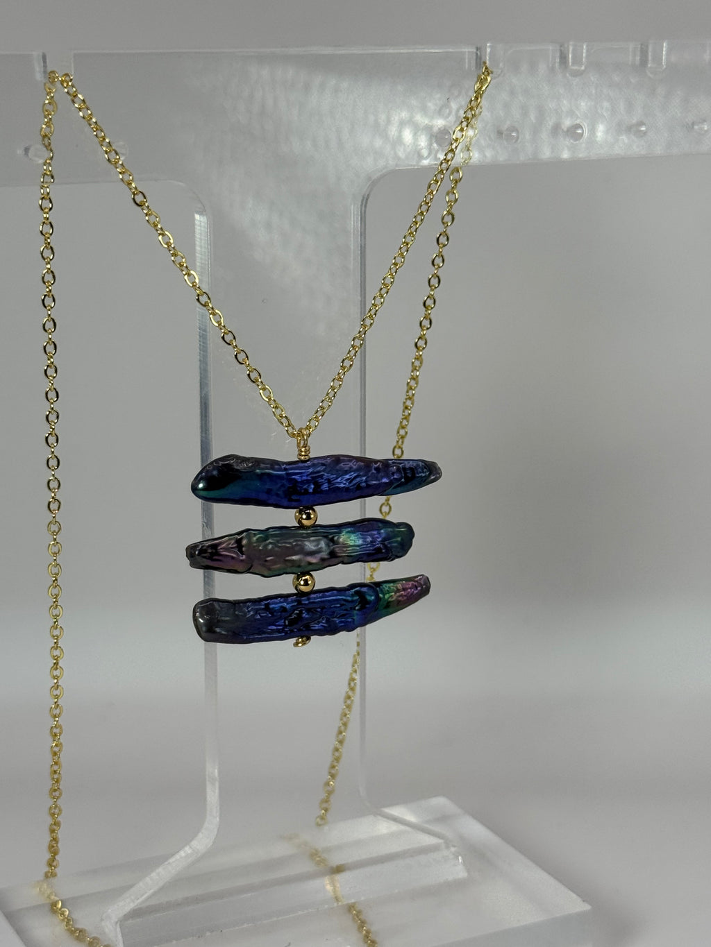 Midnight Current Necklace | Peacock Stick Pearl & 18K Gold Necklace